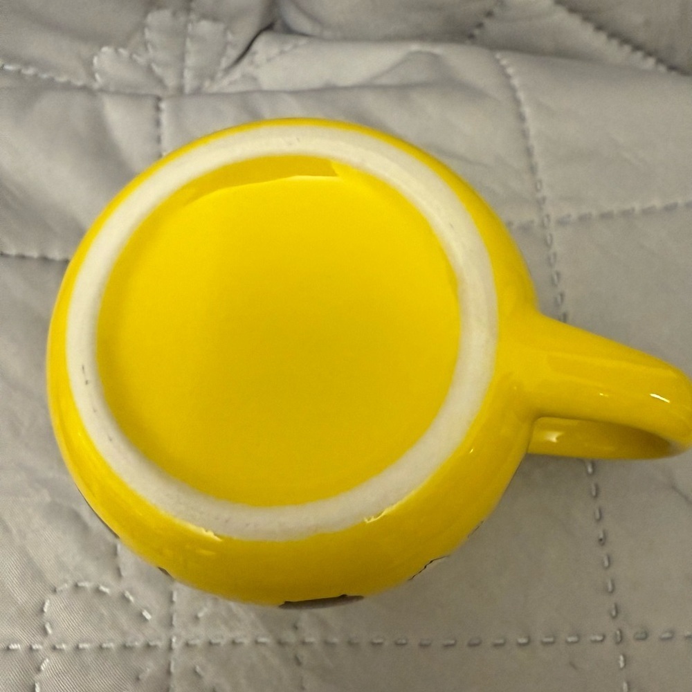 2/Yellow and Beige Halloween Theme Mugs - Picture 4 of 6